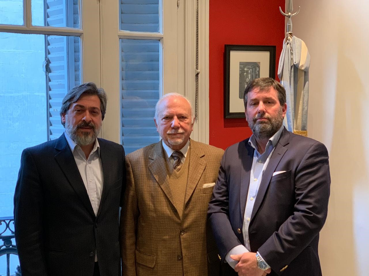 Norberto Darcy, Carlos R. Constenla y Juan Pablo Zanatta en la sede de AAABA